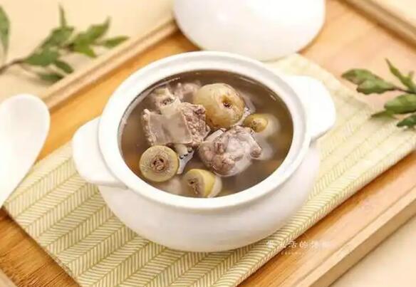 什么食物会让尿浑浊网—知名的哪些食物会让尿变黄网站,分享哪些食物会让尿液变黄知识